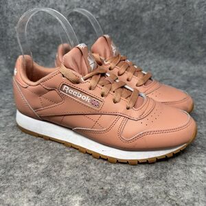 Reebok Classic Leather Athletic‎ Shoes Womens Size 6.5 Lace-Up GY6811 Coral